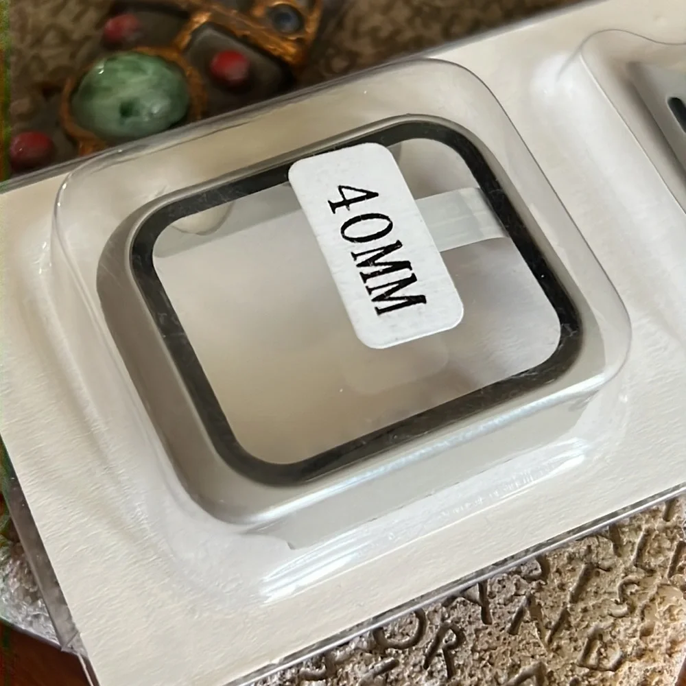 Grey silicone band and screen protector for Apple Watch. 40mm